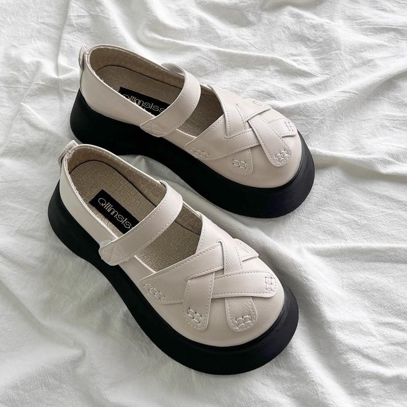 

2025 spring and summer new women s shoes platform heightening retro college style Japanese jk shoes French Mary Jane small leather shoes 35
