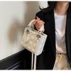 Niche Design 2025 Trendy Fashion Casual Handbag - Stylish Shoulder & Crossbody Small Square Bag