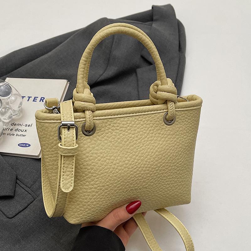 This Year's Hot Sale Korean Fashion Simple Style Lychee Pattern Portable Bucket Bag High Sense Versatile Temperament Messenger Women's Bag