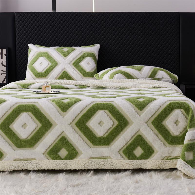 New Thickened Warmth Autumn Winter Blanket Keep Warm Comfortable Jacquard Sofa Blankets Soft Skin Friendly Flannel Nap Blanket