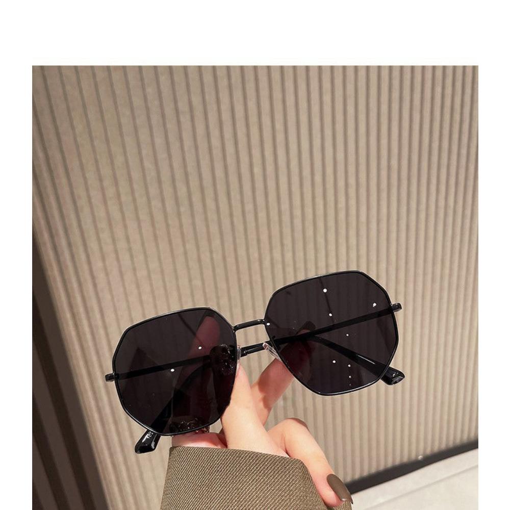 Transparent Blue Versatile Sunglasses Men's and Women's Polygonal Metal Driving Sunglasses Korean Version Tide Seaside Travel Glasses Women
