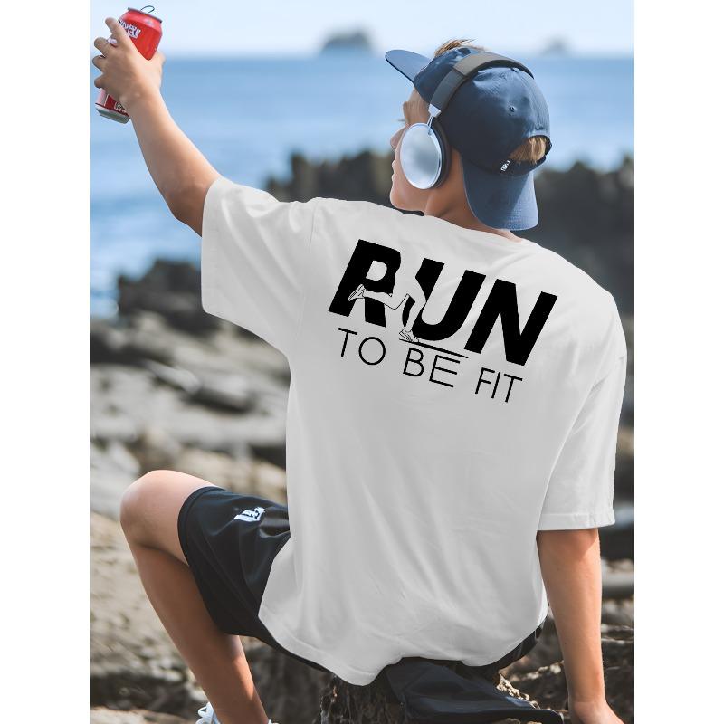 Run to Be Fit Herren Rundhals-T-Shirt mit kräftigem Rückendruck - Atmungsaktives Kurzarm-Shirt für Fitnessstudio & Basketballtraining, Reguläre Passform Sommer-Workout-Top