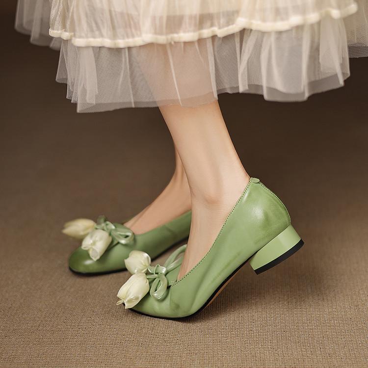 Fashion New Spring/Summer Cow Leather Women Pumps Shoes for Women Fashion Butterfly Knot Flower Round Toe Low Heels Women Loafers Shoes