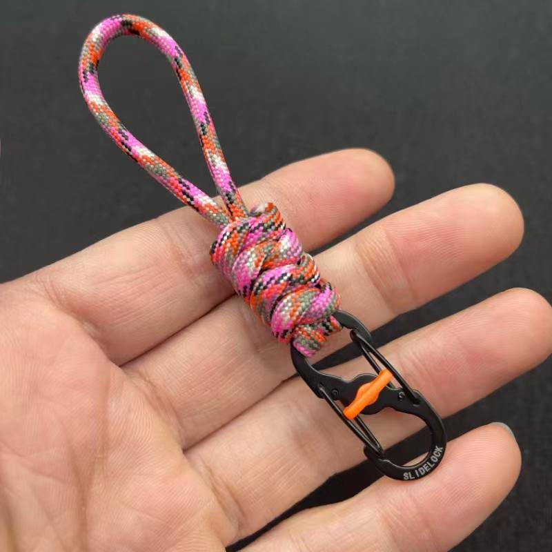 Kompaktní paracordový klíčenka proti krádeži s uzamykatelným hákem a přezkou Figure 8 pro venkovní použití