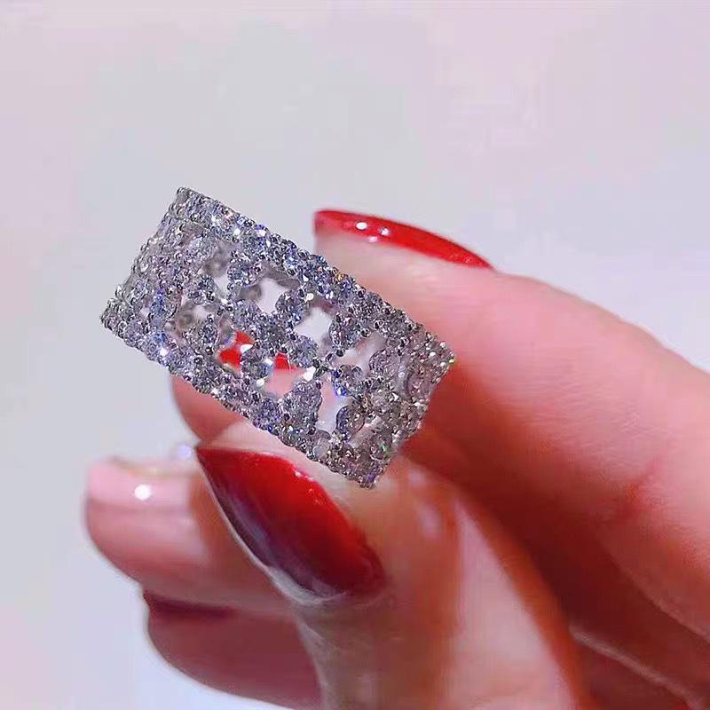 Niche Chic Zircon Diamond Lace Ring for Women