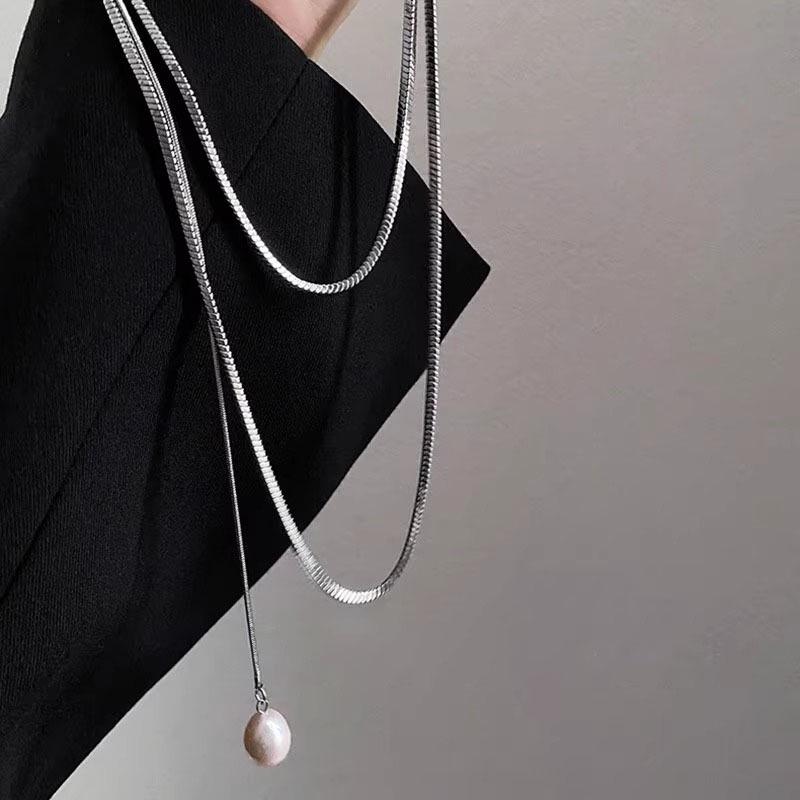 Women's Pearl Snake Bone Chain Necklace – Cold Style Hip Hop Clavicle Accessory