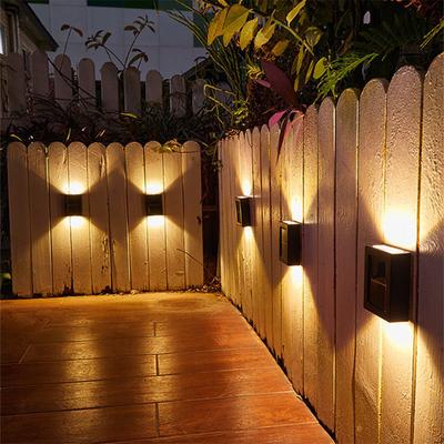 Applique murale solaire d'extérieur, luminaire décoratif de jardin, éclairage lumineux vers le haut et vers le bas, étanche, idéal pour la cour, la rue ou le paysage