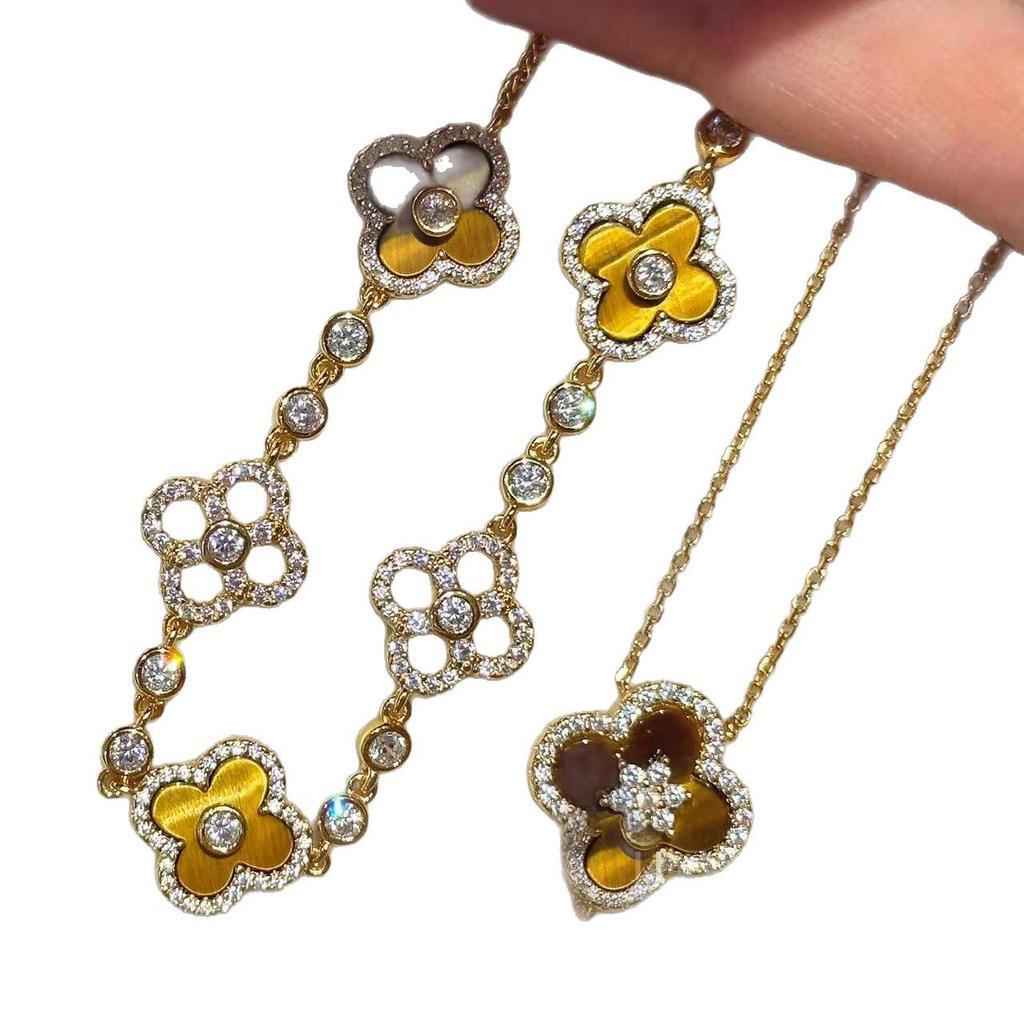 Elegant Diamond Tiger Eye Clover Jewelry Set: Necklace, Earrings & Bracelet – Luxurious, Versatile Fashion for Women