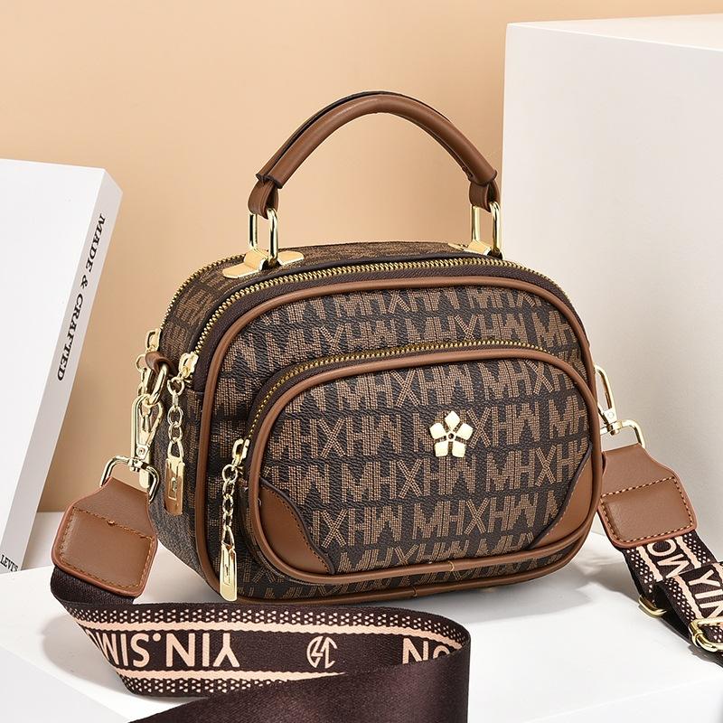 Women's bag niche high-end portable 2025 new fashion bag oblique span bag women's versatile retro shoulder women's bag