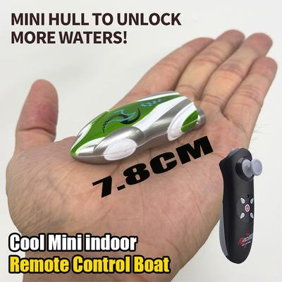 RC Tekne 2.4GHz Su Samuru Akrobasi Gemisi Yüksek Hızlı Mini Işıklı Döndürülebilir Sualtı İç Mekan Banyo Radyo Kontrollü Erkek Çocuklar İçin Oyuncak Hediye