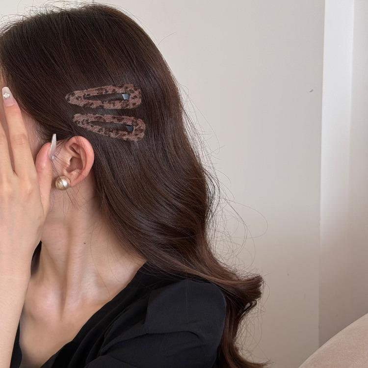 2Pcs Rectangular Drop-shaped Retro Hair Clips Korean Plush Leopard Hair Clips Female Personalized Hair Clips Headdress