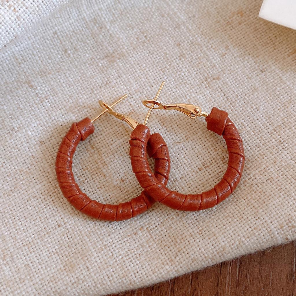 Vintage round leather leopard print earrings earrings fashionable personality simple earrings women