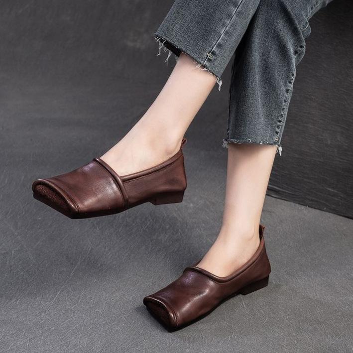 2025 Autumn New Square Head Flat Bottom Casual Shoes Retro Single Shoes Soft Sole Comfortable Fashion Versatile Mother Shoes Women's Shoes