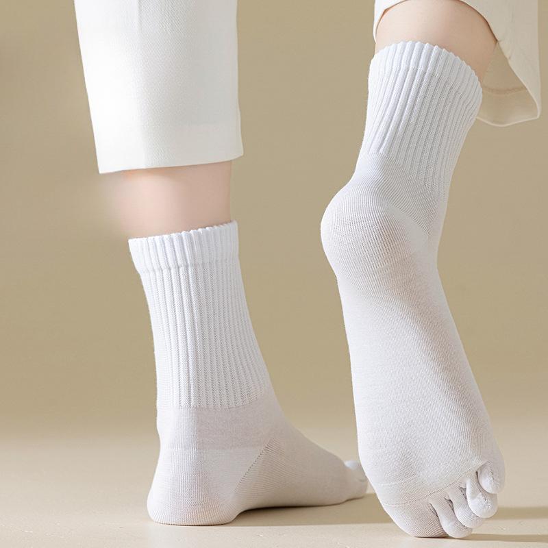 Women's Spring Five-finger Socks, Solid Color Sweat-absorbing Mid-calf Cotton Socks, Boneless Sewn Anti-pilling Toe Separation Socks
