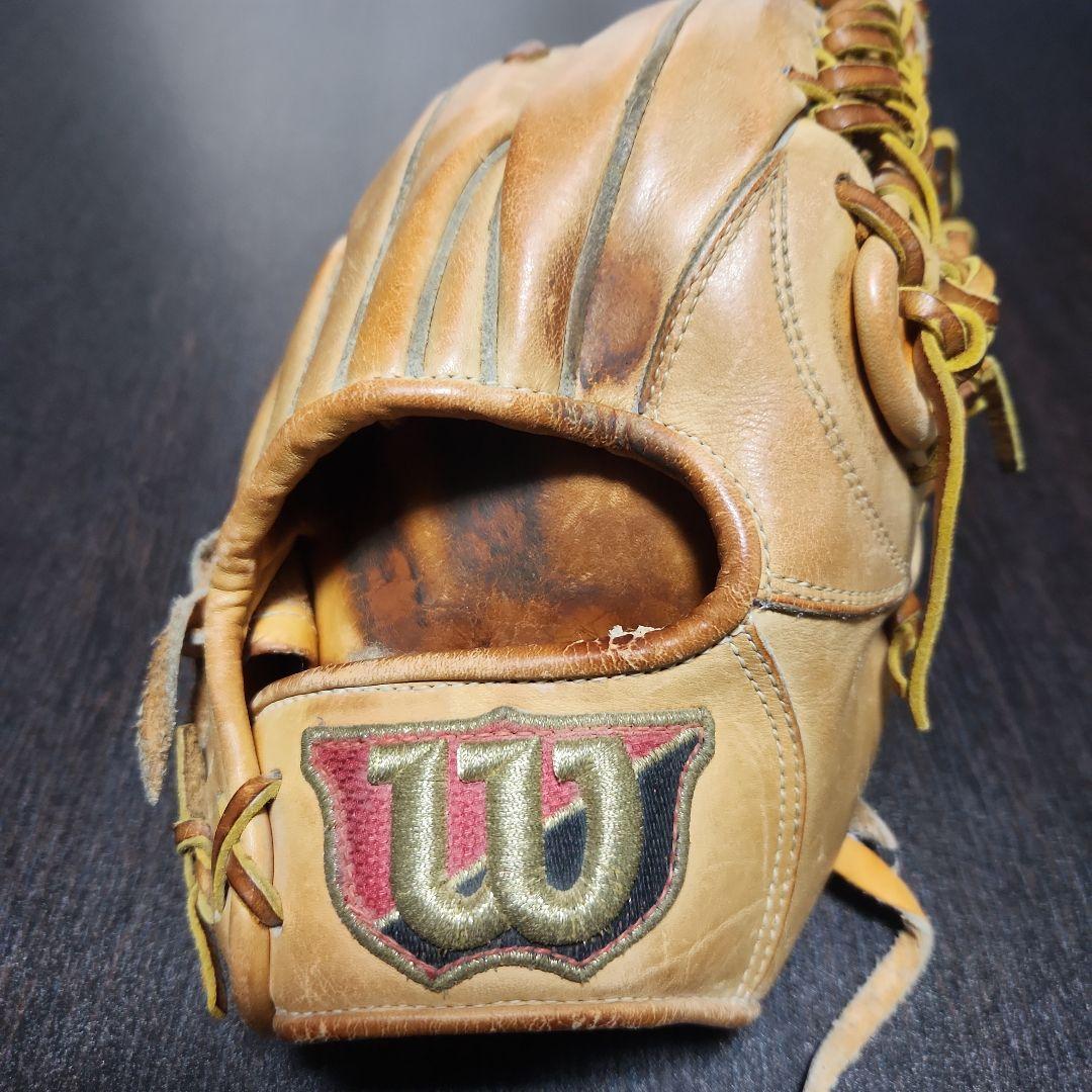 Used Wilson A2000 Beige Gloves