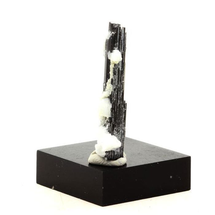 Pierres et Minéraux. Tourmaline Schorl. 16.0 ct. Shigar Valley, Skardu District, Pakistan.