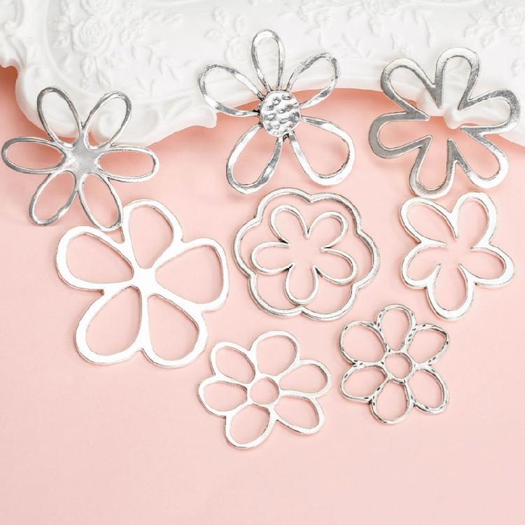 Elegant Irregular Flower Choker Necklace for Women Hollow Out Flower Beads