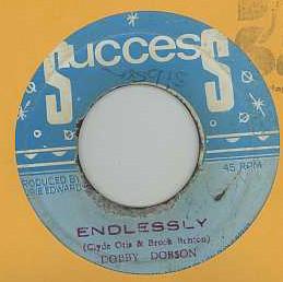 

7-дюймовая пластинка DOBBY DOBSON - Endlessly / Your New Love NONE Success 1969 Ямайка Регги, Ска и Даб Б/У