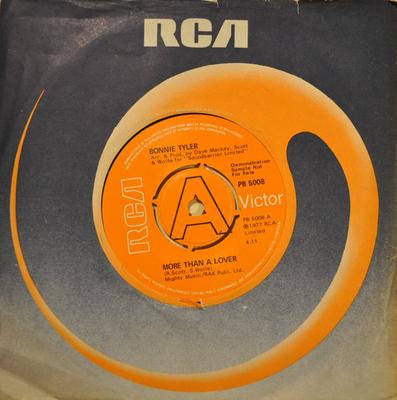 7-Zoll Schallplatte BONNIE TYLER - More Than A Lover PB5008PROMO RCA Victor 1977 UK Rock Gebraucht