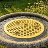 Outdoor Bee Drinking Platform Floating Island, Honeycomb Design Platform, Safe Waterer for Garden Float Bees Butterflies Cup Backyard Pollinators