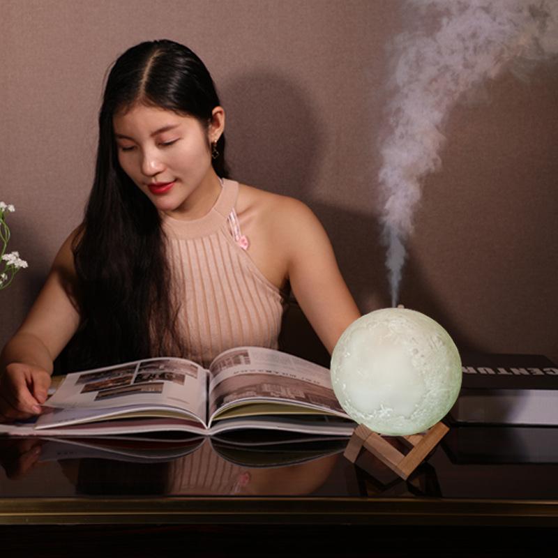 880ml Moon Luftfukter Eterisk Olje Diffuser Luftrenser Ultrasonic Mist Luftfukter For Hjem og Kontor