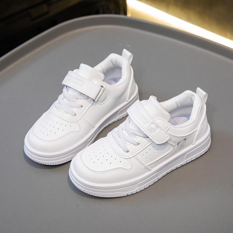 

Children Skate Shoes Non-slip Soft Sole Kids White Shoes Cute Bears 2025 New Students Sports Shoes Pu Leather Comfort Trendy 26 белый