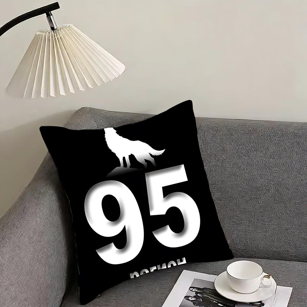 Chechen National Flag Cushion Cover Reversible Plush Pillow Cover – For car, sofa, bedroom, perfect as a gift.