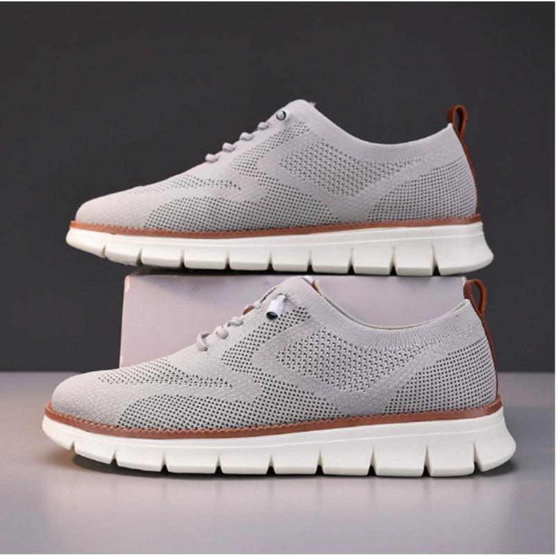Popular Fashion and Lightweight Running Shoes Lace-up Sports and Leisure Men's Shoes Breathable Fly-woven Loafers Men's Large-size Men's Shoes