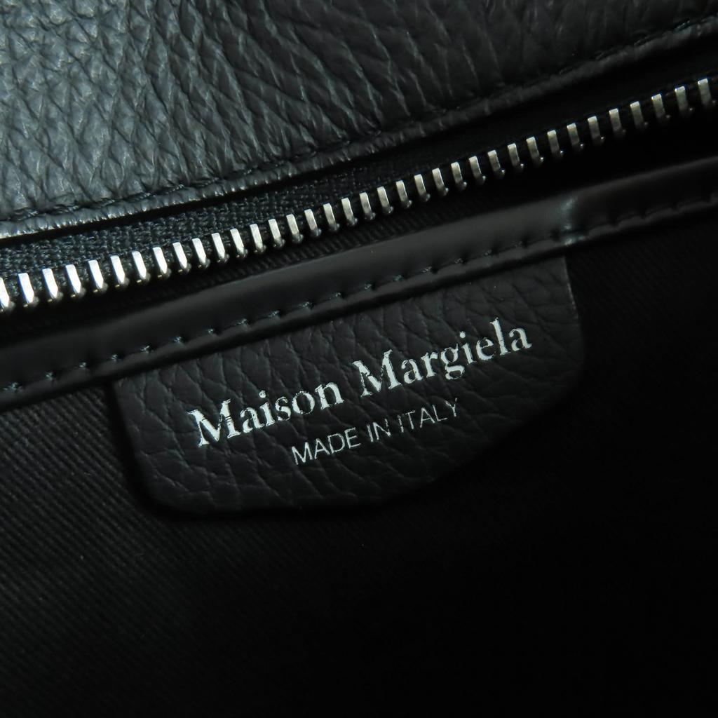 Excellent Maison Margiela Shoulder Bag 5AC On-Body Leather black SB1WG0017 Used