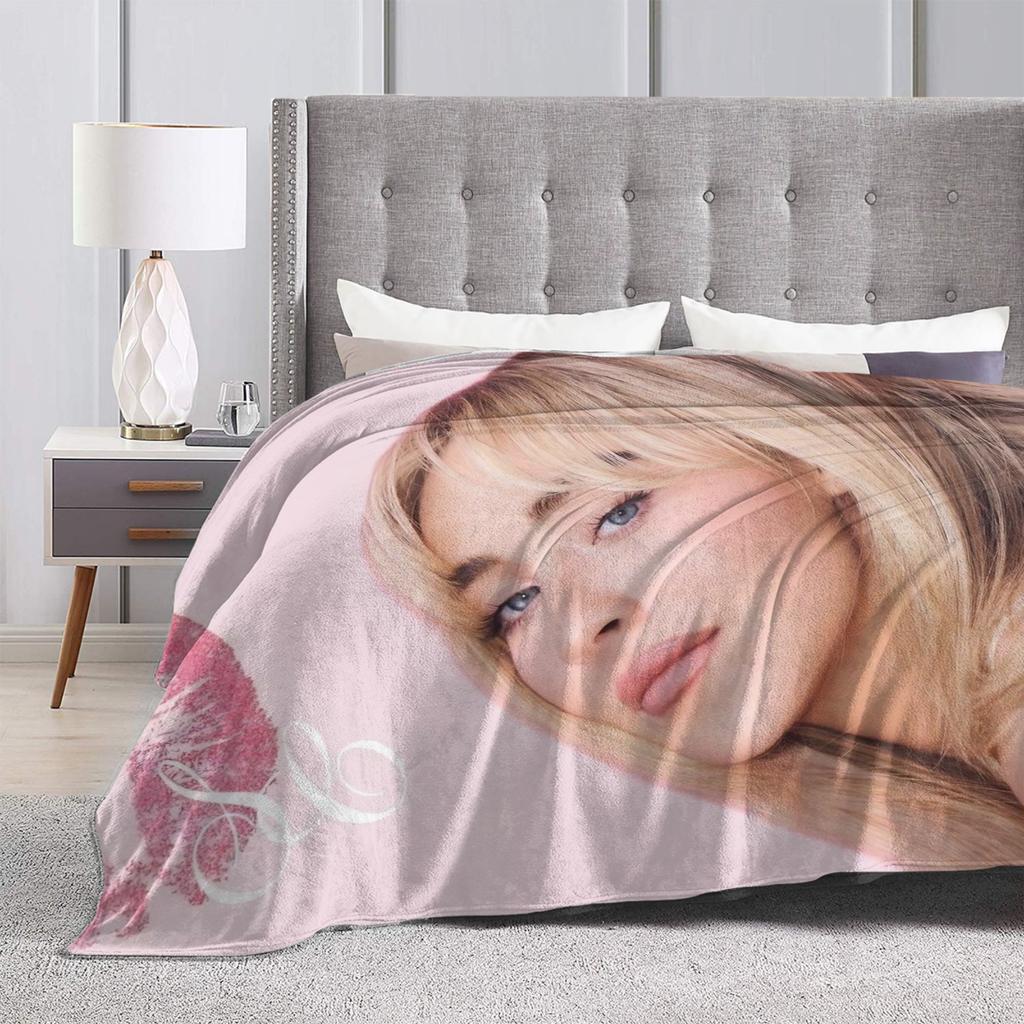 Sabrina Carpenter Blanket Fleece Spring/Autumn Portable Lightweight Throw Blanket for Bedding Travel Plush Thin Quilt