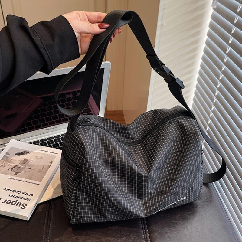 Plaid canvas bag women's large-capacity new autumn and winter shoulder messenger bag premium commuter pillow bag