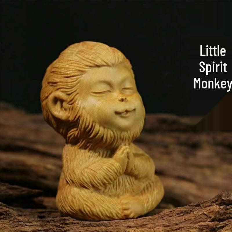 Taihang Cliff Cypress Sun Wukong Sculpture: Creative Solid Wood Monkey Desktop Ornament