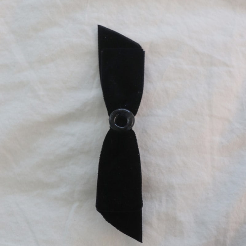 APIOH VELVET HAIRPIN