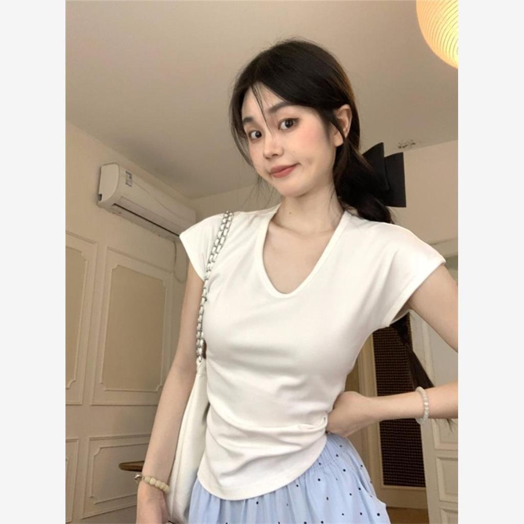 Design Sense V-neck Short Sleeve T-shirt Women's Summer New Irregular Short Student Trim Top Ins Trend
