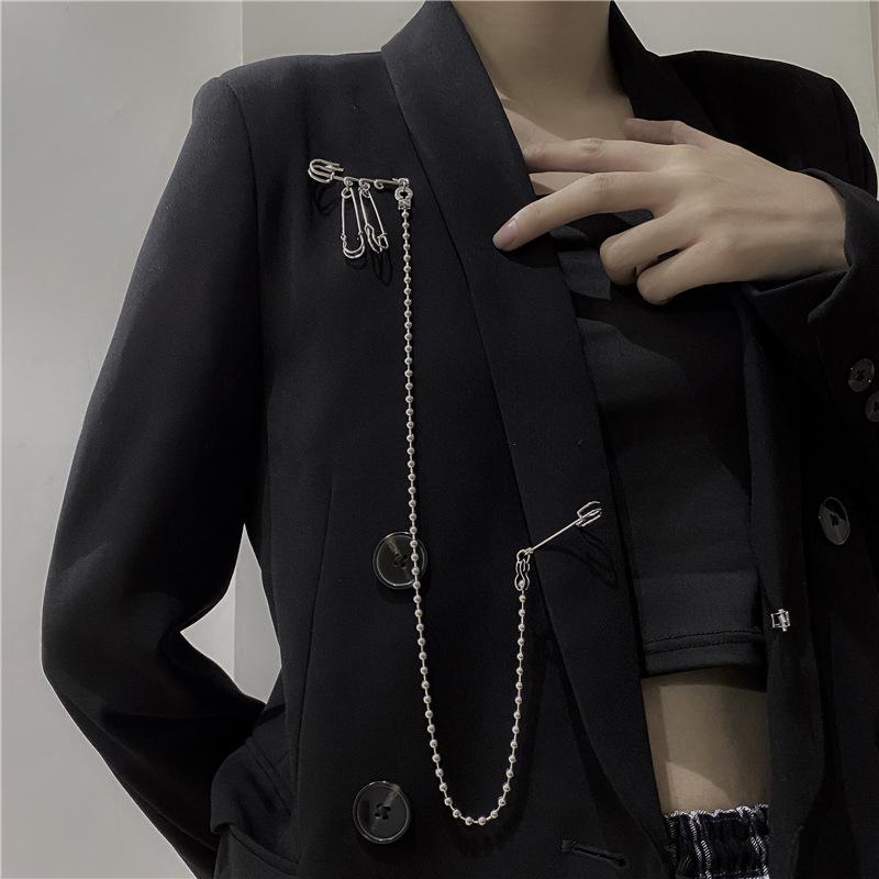 Pin Clip Chain Brooch Metal Tassel Pendant Brooch for Women Men Couple Overcoat Suit Shirt Lapel Pin Clothing Accessory Jewelry