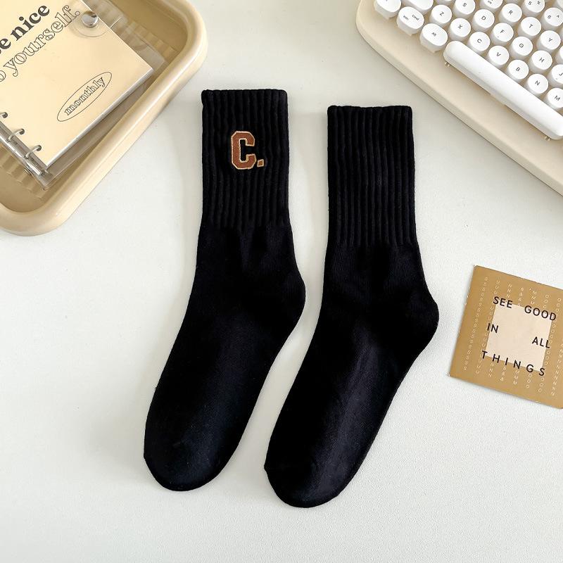 Ladies Spring and Autumn New Style Embroidered Letter Athletic Socks