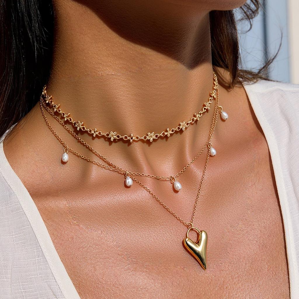 Minimally Designed Basic Multi-layer Gold Chain Imitation Pearl Tassel Necklace Popular Heart Pendant Women Alloy Jewelry Set
