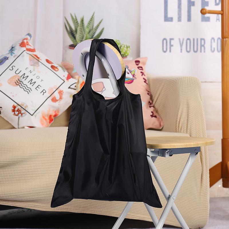 Popular Solid Color Eco-Friendly Polyester Shopping Bag with Hook, Foldable and Portable, Custom Logo Available.