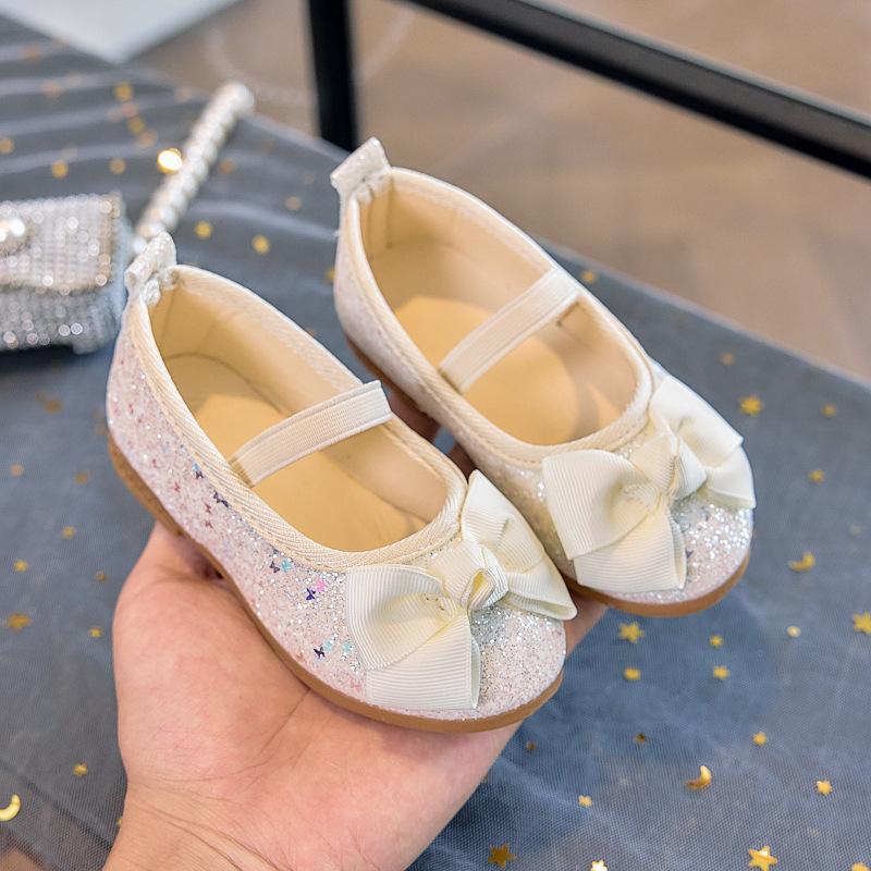 Spring and Autumn Girls' Fashionable Shallow Mouth Sequined Bow Breathable and Comfortable Soft-soled Leather Shoes