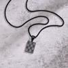 Vnox Piccoli Ciondoli Medagliette Militari Collane per Uomo Ragazzi, Acciaio Inossidabile Colore Nero Argento Medaglietta Militare con Catena a Scatola Regalo per Lui