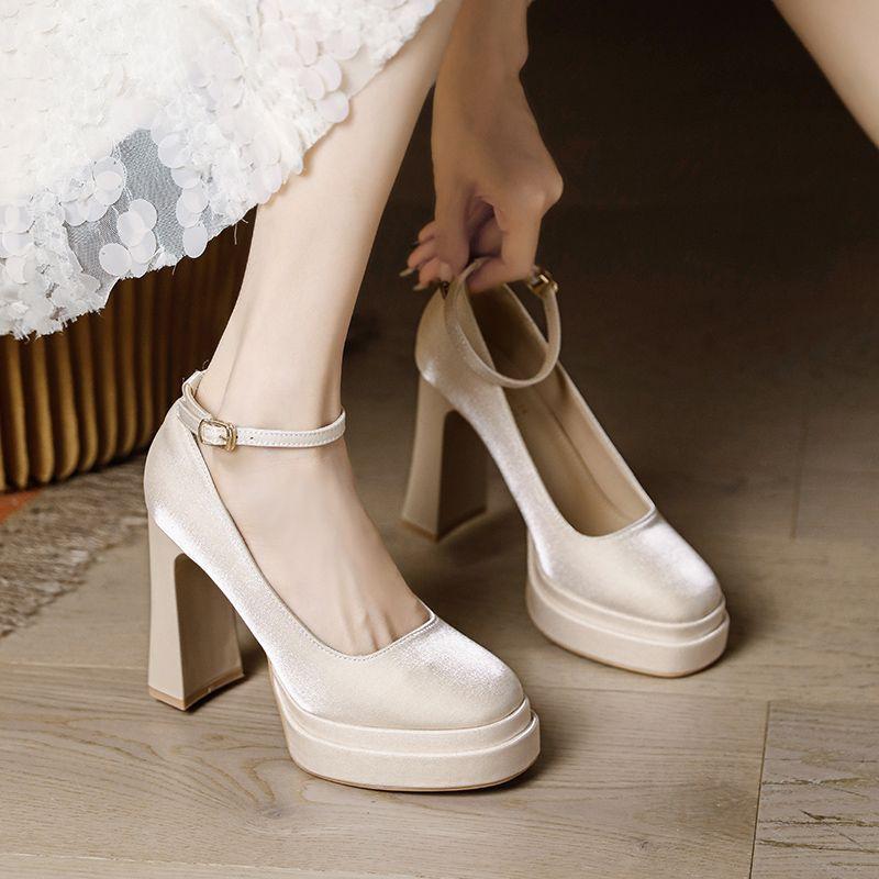 Waterproof table high heels women's platform heightening artifact Mary Jane design sister group wedding shoes bridesmaid shoes bride shoes