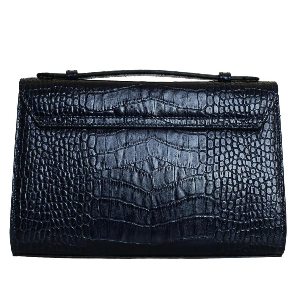 Dámský model kabelky z pravé kůže v limitované edici