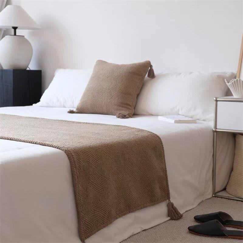 Middle Ancient Style Bed Tail Blankets Brown Homestay Bed Flag Home Bedding Decoration with Thickened Dust-proof Cloth Soft Sofa Throw nap blanket