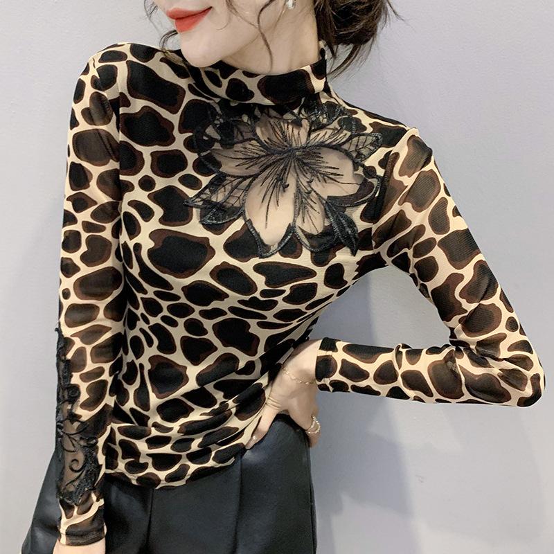 Hohl Semi-Rollkragen Langarm T-Shirt Damen Herbst und Winter Neues Temperament Bottoming Shirt Top