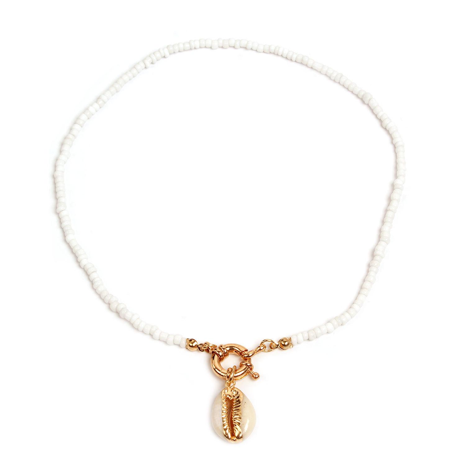

Accessories, hand-threaded colored rope, rice bead shell pendant, necklace, fashionable new rudder necklace.