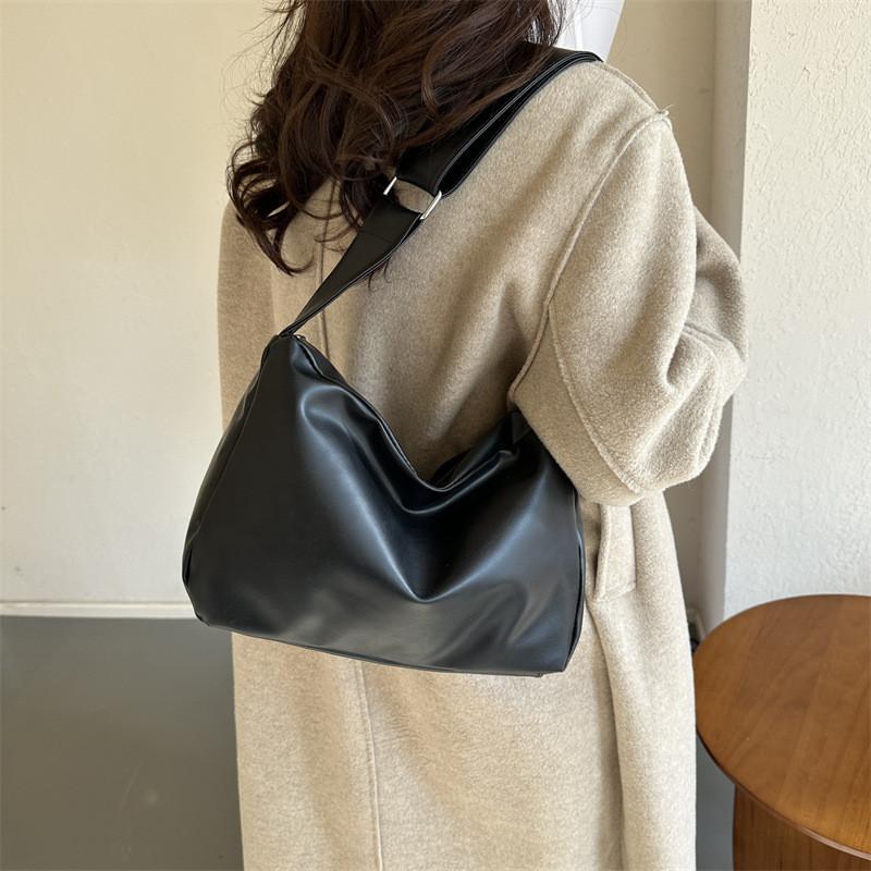 Chic And Fashionable Yellow Pu Tote Bag For Women With Ample Storage Space