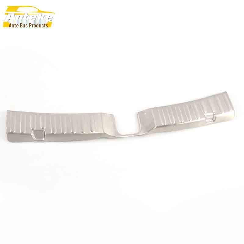 

Защитная накладка на багажник и задний хромированный аксессуар для Luxgen S3