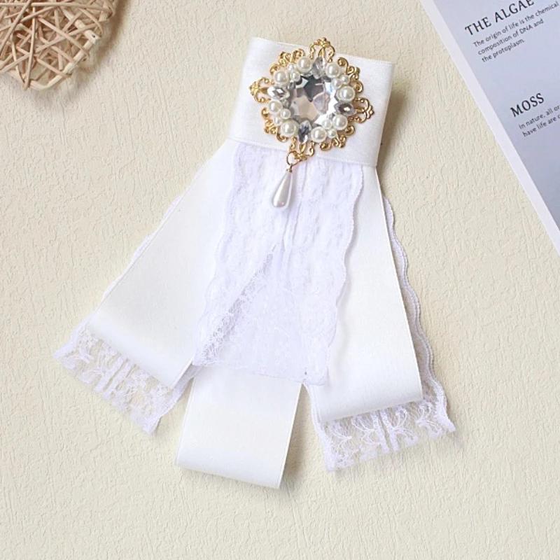 

Korean Fabric Lace Bow Tie Pearl Crystal Brooch Rhinestone Bowtie Necktie Female Shirt Collar Pins Luxulry Jewelry Accessories белый