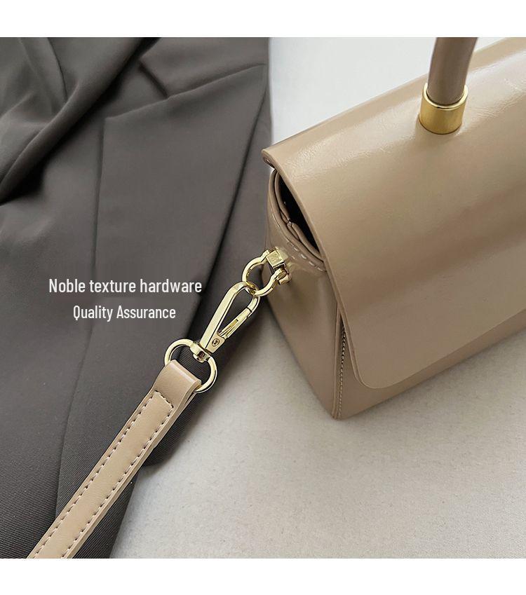 High-End 2025 Retro Handbag: Versatile Small Square Shoulder & Crossbody Bag