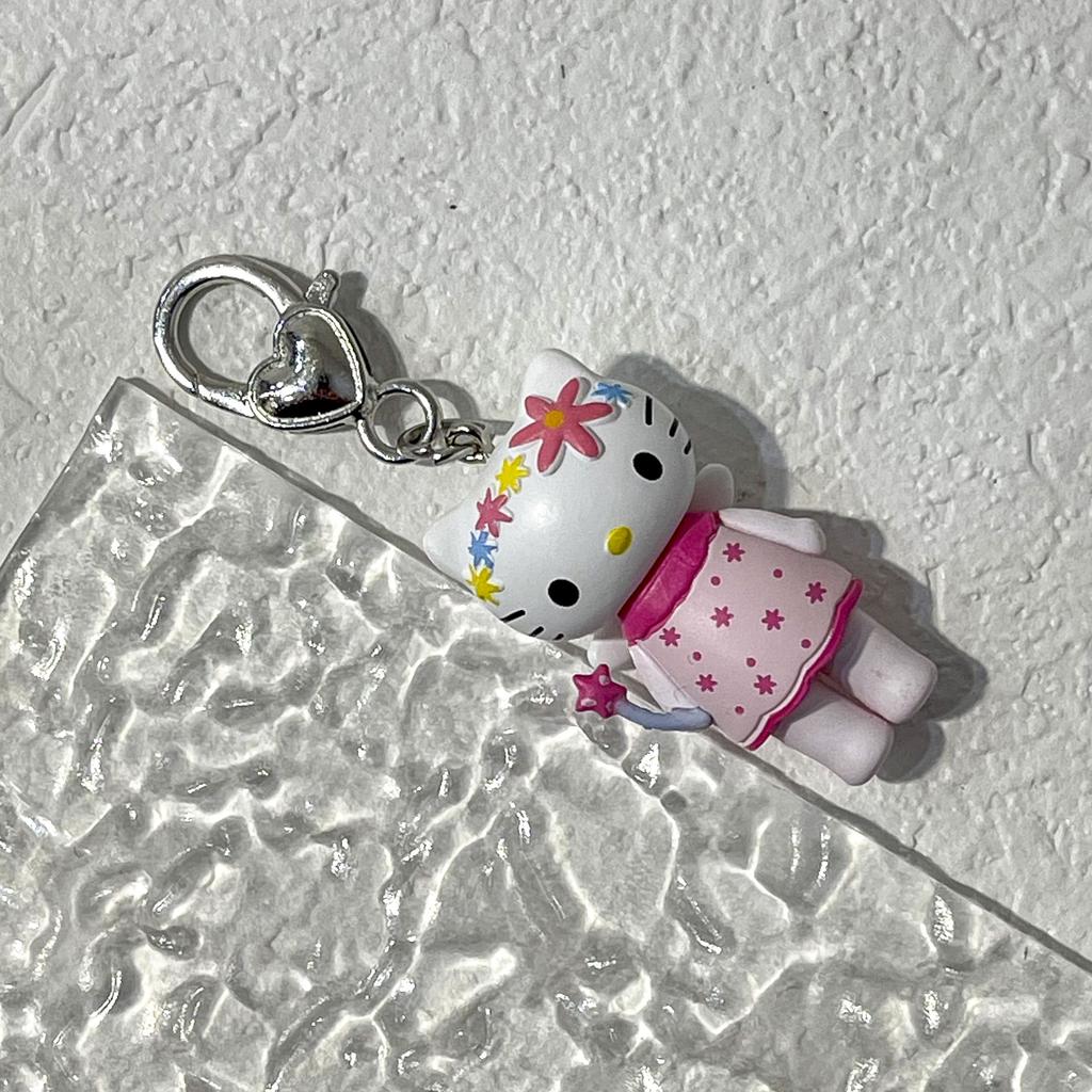 Hello Kitty Keychain Cartoon Doll Mobile Phone Rope Backpack Stuffed Pendant Lovely Decor Anime Figure Makeup Bag Pendants